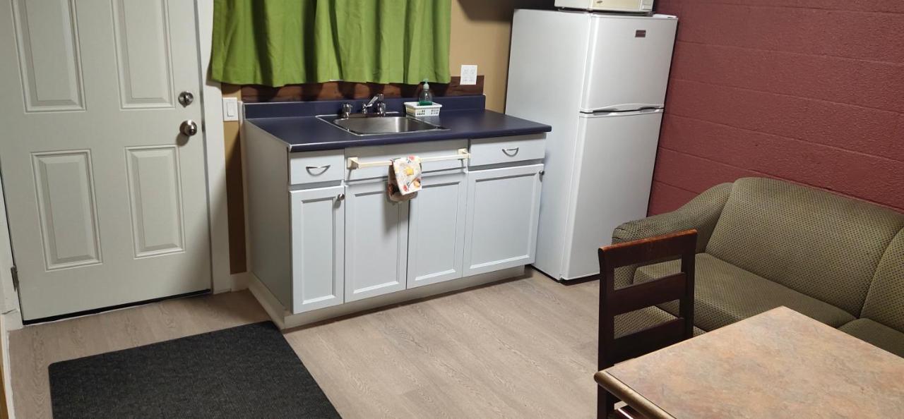 Gold Pan Motel Quesnel Luaran gambar