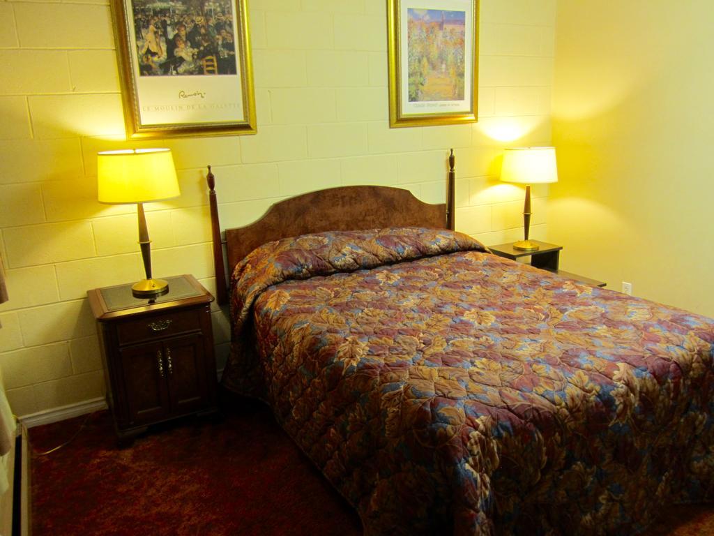 Gold Pan Motel Quesnel Luaran gambar